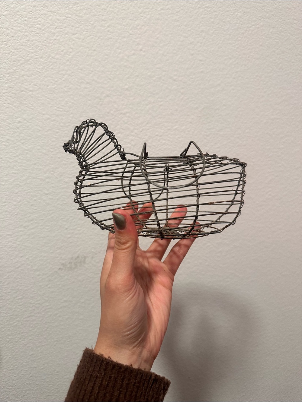 Wire Chicken Shaped Basket - Gray Metal Decorative Bowl